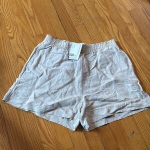 NWT H&M tan linen shorts